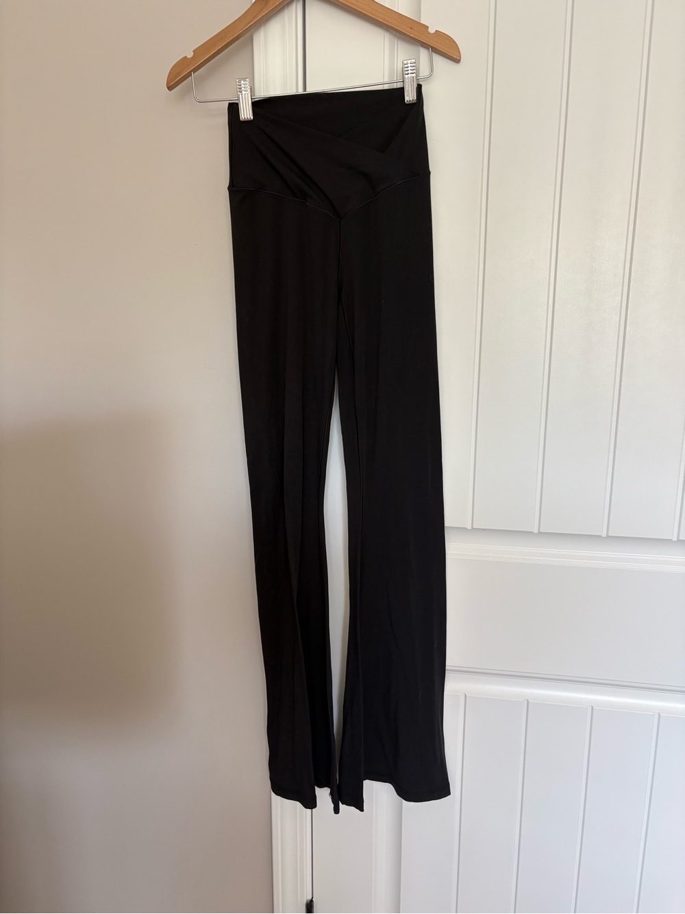 aerie Black High-Rise Flared Leggings